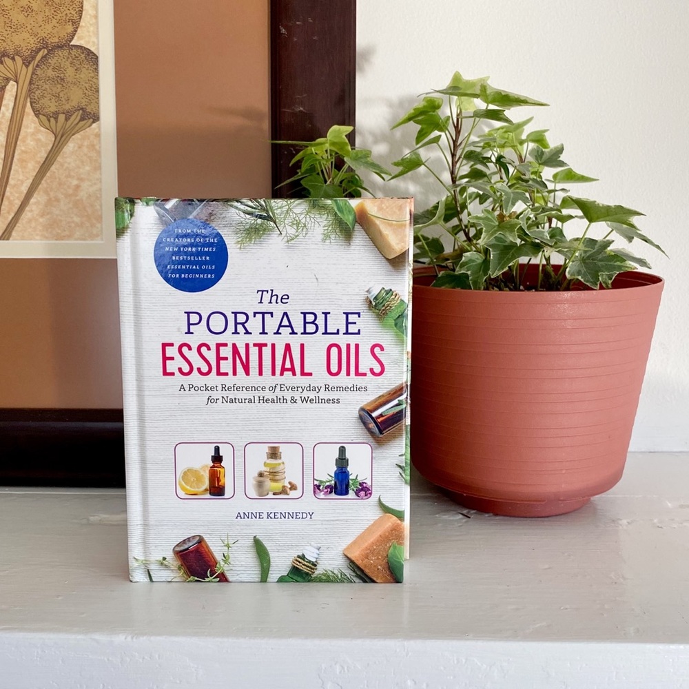 A Pocket Reference of Everyday Remedies for Natural Health & Wellness Book